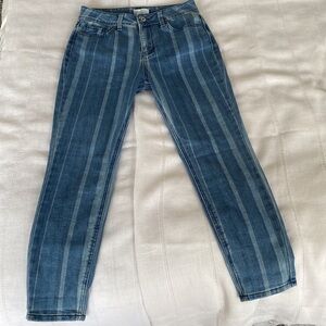 Sky and Sparrow 70s vibe skinny jeans.